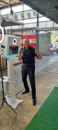 photobooth pas cher avec un super animateur qui crée de l'ambiance